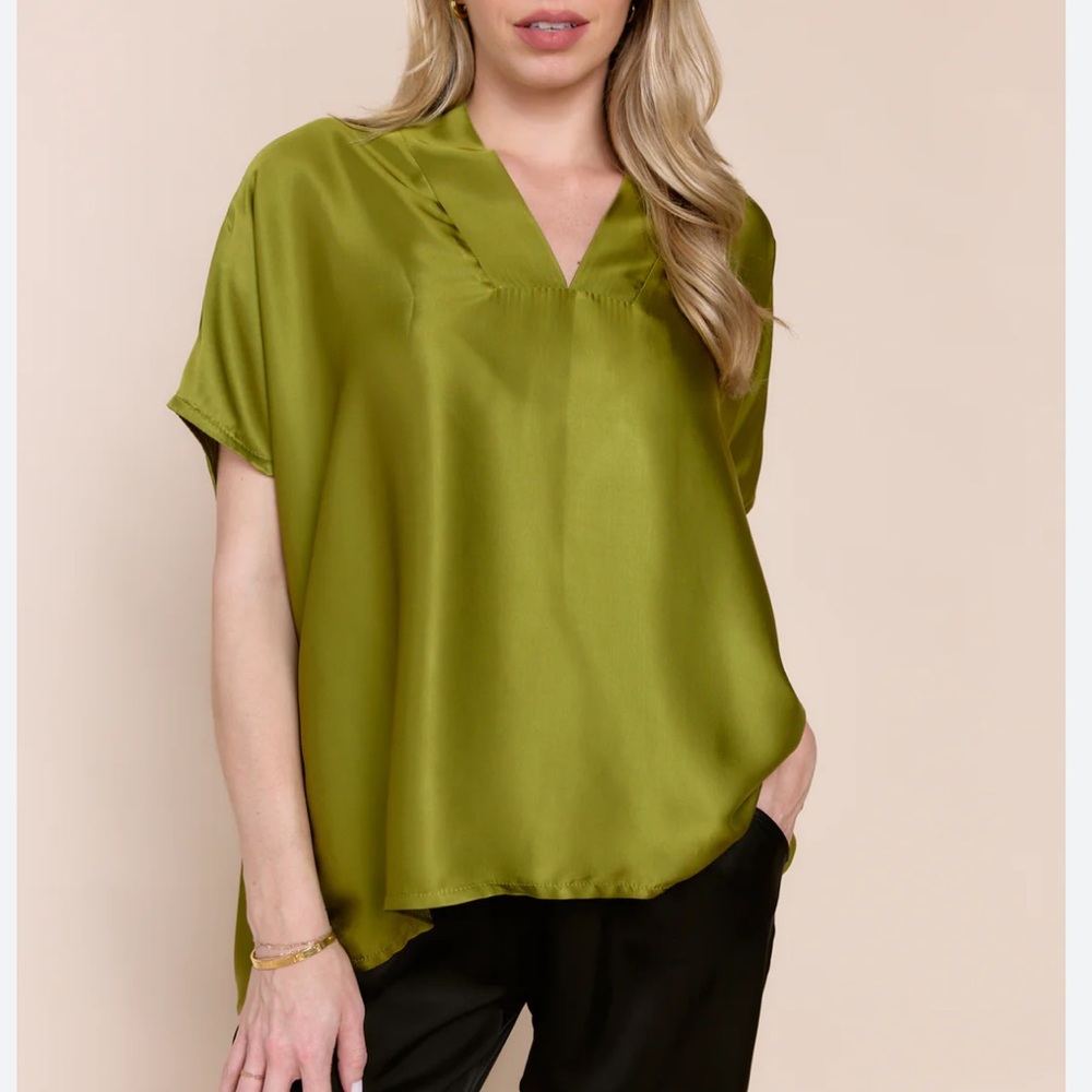 Nicole by Nicole Miller Satin Lime Green Top XXL